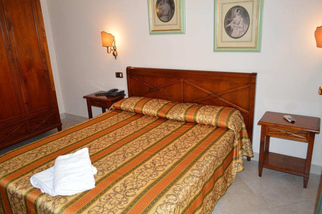Hotel Delle Palme ファルコーネ 部屋 写真