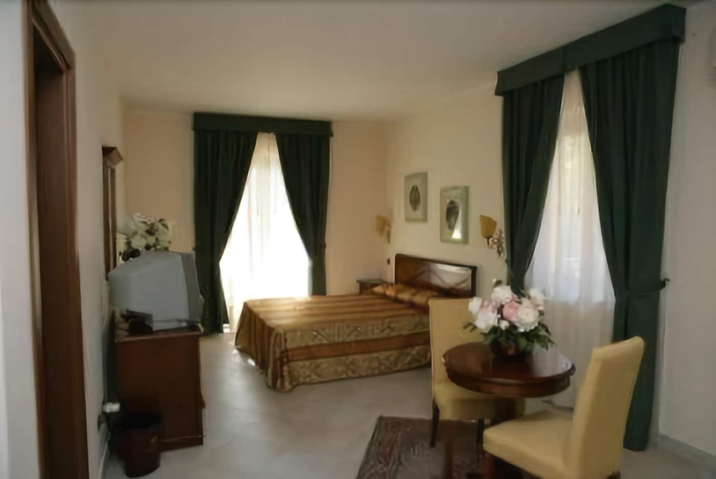 Hotel Delle Palme ファルコーネ エクステリア 写真
